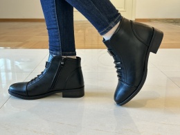 Botki damskie Sabatina DM 25-08 czarny suwak gumka i ozdoby w cholewce