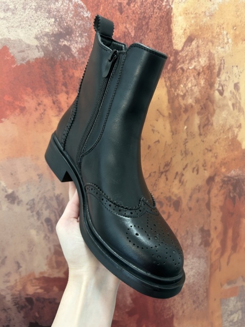 Botki damskie Sabatina DM 25-B03l czarny skóra Botki damskie Sabatina DM 25-B03l czarny skóra