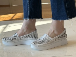 Półbuty damskie Sokolski ARA 0712 WHT